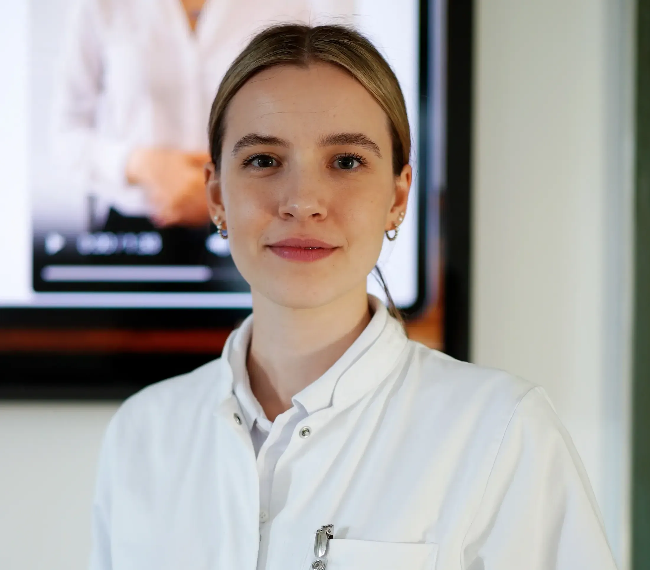 Valentina Busik im Ärztekittel